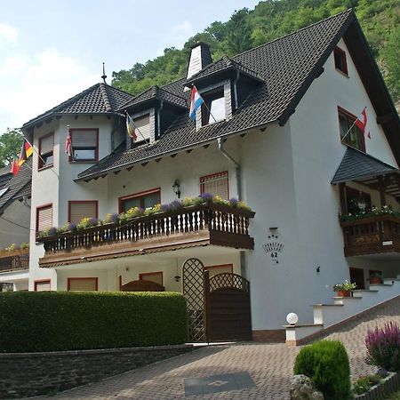 Pension Belzer Boppard Buitenkant foto