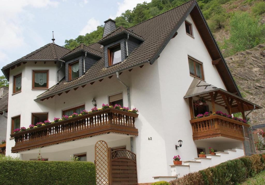 Pension Belzer Boppard Buitenkant foto