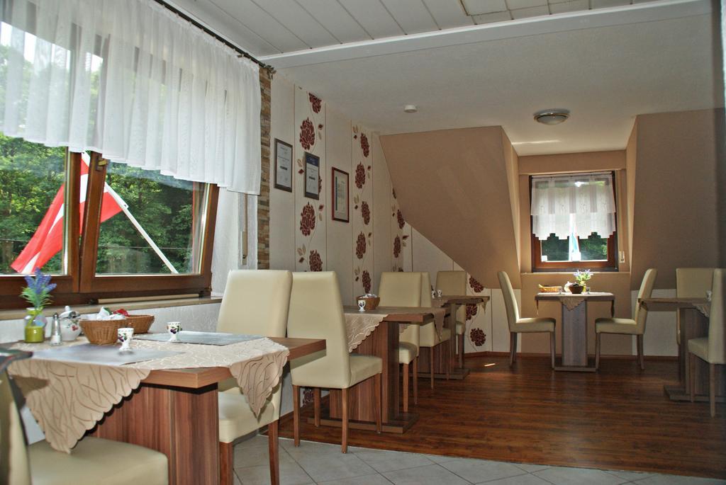 Pension Belzer Boppard Buitenkant foto